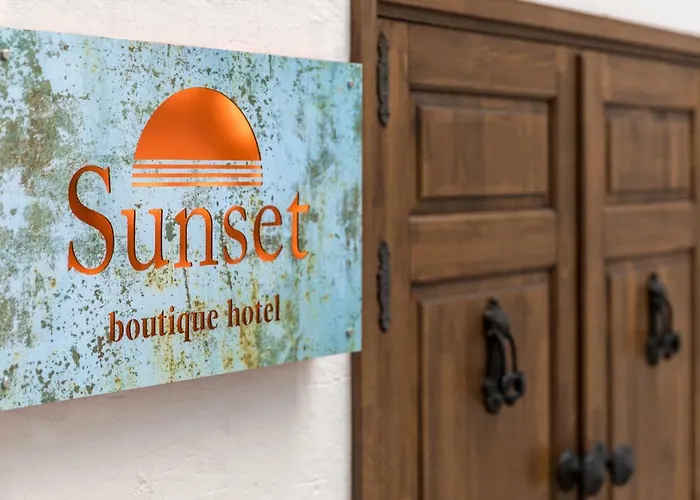 Hotell Sunset 3*