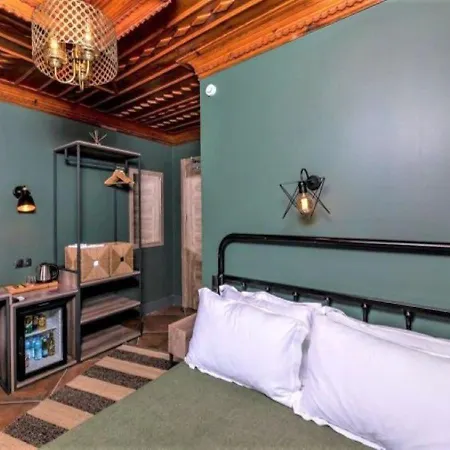 Sunset Boutique Hotel 3*
