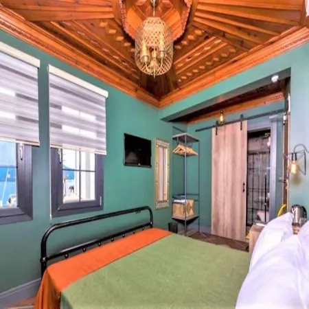 Отель Sunset 3*