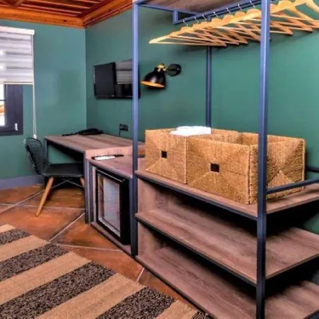 Sunset Boutique Hotel 3*
